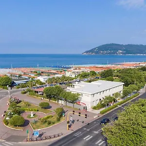 *** Hotel Tenda Rossa Italy